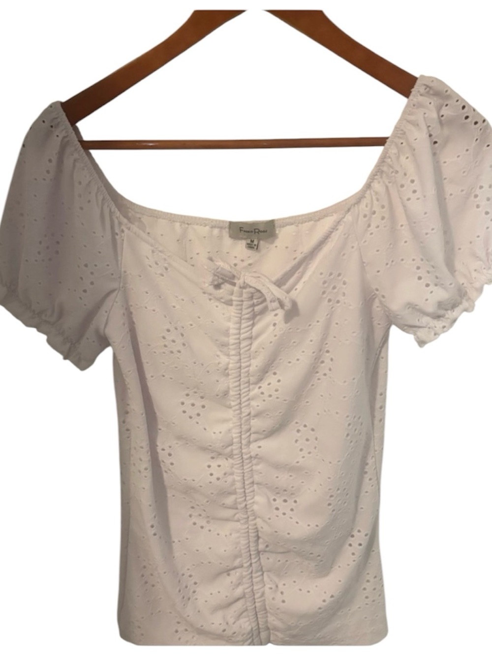 Faded Rose Off The Shoulder Top,
Women’s Medium, White, Short Sleeves, Eyelet